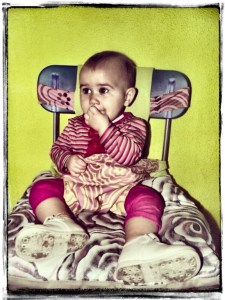 Usando la trona de tela