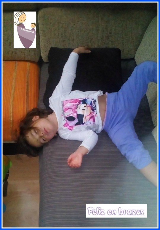 Una noche tan cansada que no puede llegar ni a la cama